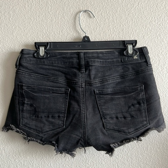 🌻3/$25 AEO black denim shorts - Picture 3 of 5